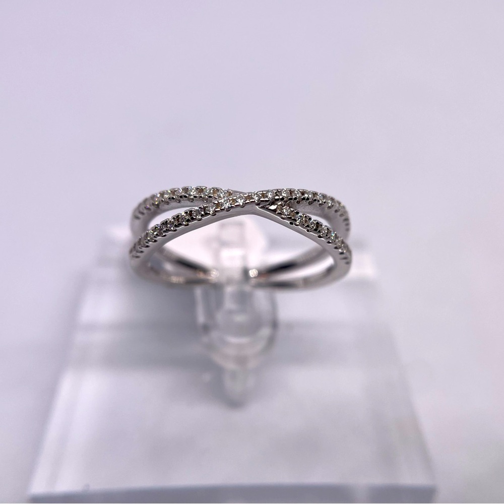 Unique 1 carat Moissanite Criss Cross Wedding Band Ring Size 9 - Picture 11 of 12